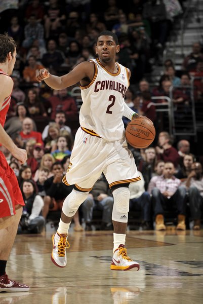 雷克瑟姆队长：在主场竟然有卡迪夫球迷挑衅我，我把他拳击了（雷克瑟姆队长：主场遭卡迪夫球迷挑衅，我出拳回应）