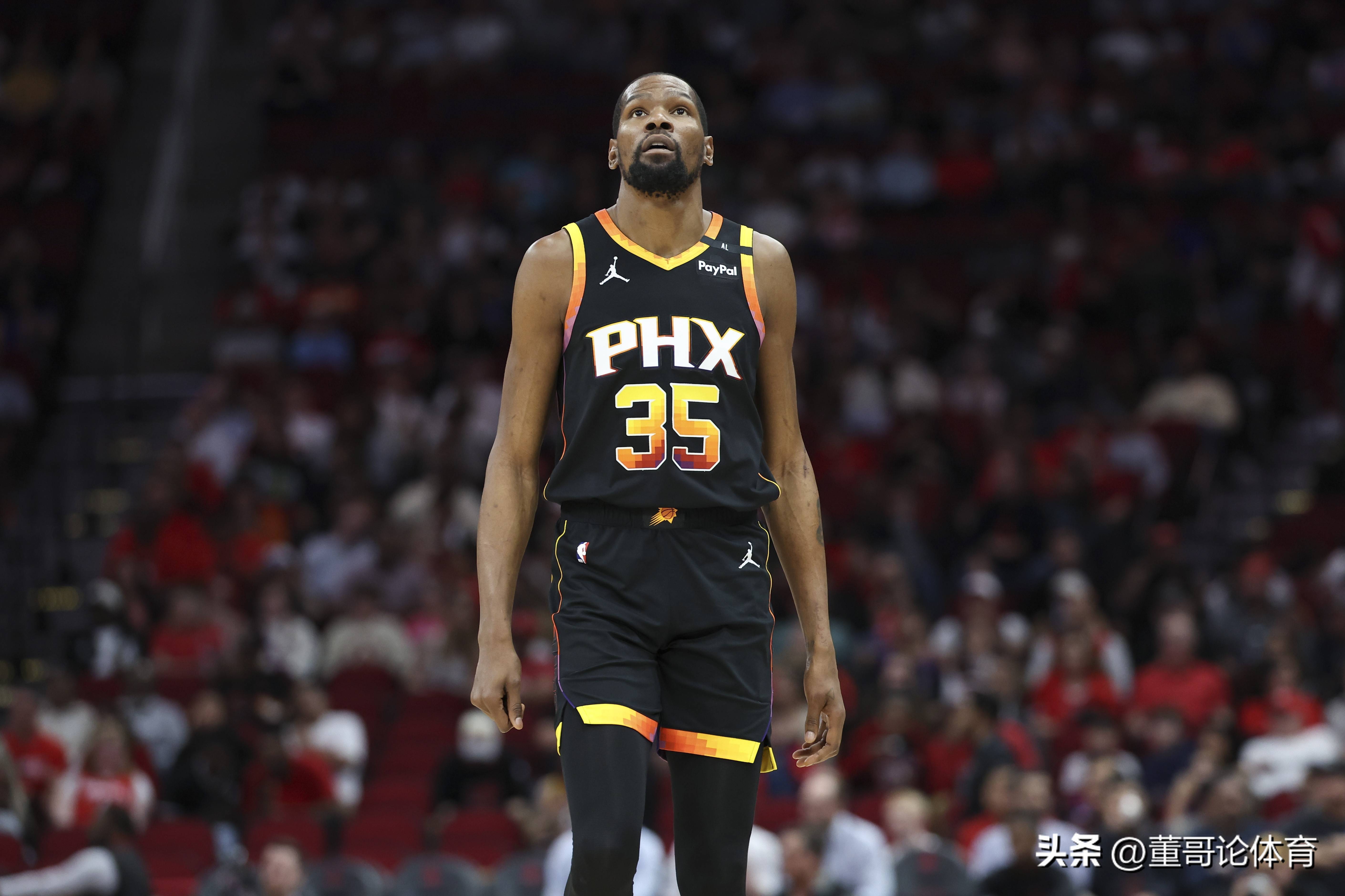 中足联颁奖：申花外租广西球员费尔南多当选中乙赛季最佳球员（中足联颁奖礼：申花外租至广西的费尔南多荣膺中乙赛季最佳球员）