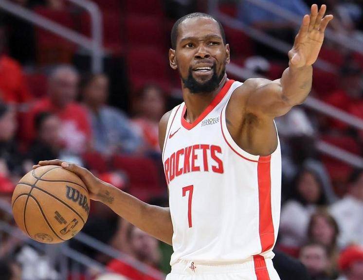 喀麦隆主帅布里斯：我非常欣赏德容，亚马尔的表现令人惊艳（喀麦隆主帅布里斯点评：德容获高度赞赏，亚马尔表现惊艳）