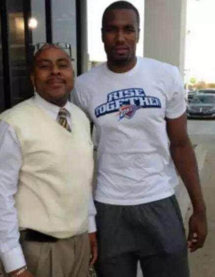 广东挺进8强，徐杰飙7记三分砍23分，杜锋战术奏效，下轮迎战卫冕冠军（广东闯入八强：徐杰7记三分砍23分，杜锋战术奏效，下轮挑战卫冕冠军）