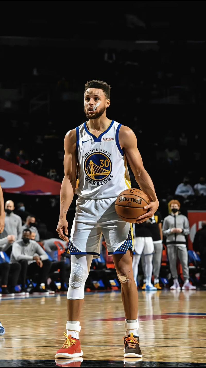 北京时间12月10日凌晨04：00，2025-26赛季欧冠联赛阶段第6轮。（2025-26赛季欧冠第6轮将于北京时间12月10日凌晨4：00进行）